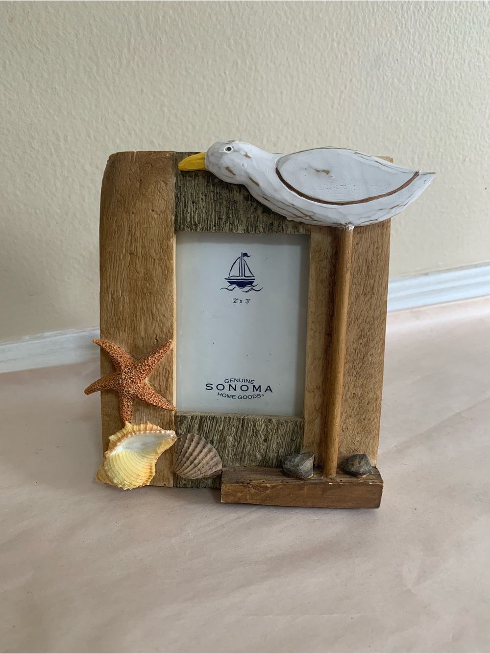 Sonoma Coastal 3D Nautical Picture Frame Wood Seagull Starfish Shell Resin 6x5.5